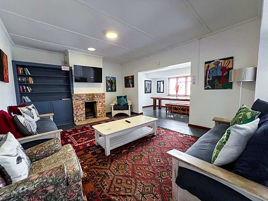 Hermanus Backpackers & Budget Accommodation