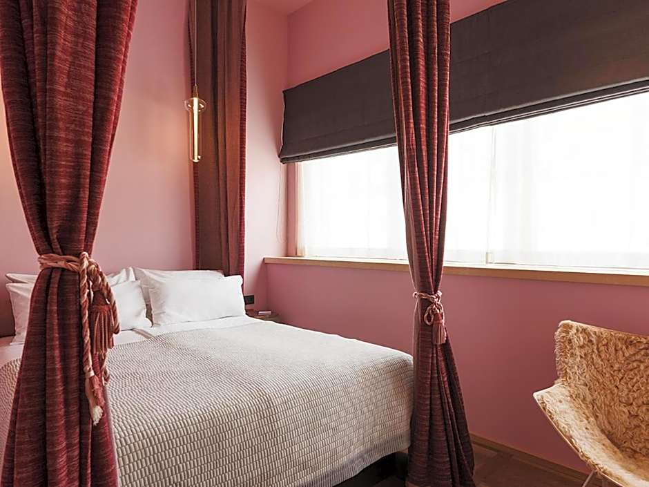 The Flushing Meadows Hotel