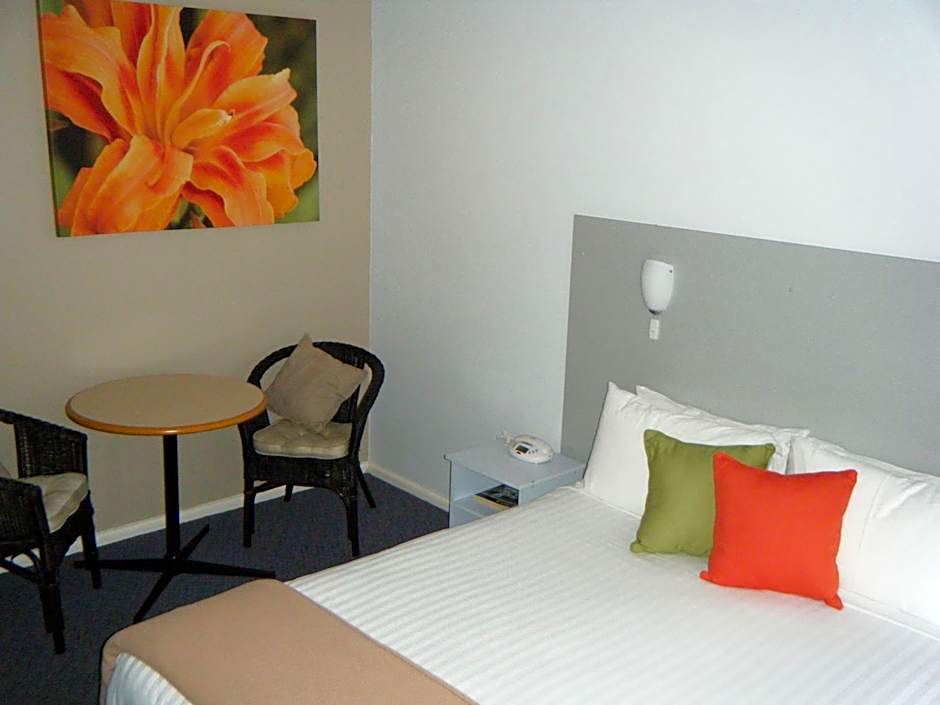 Orana Windmill Motel