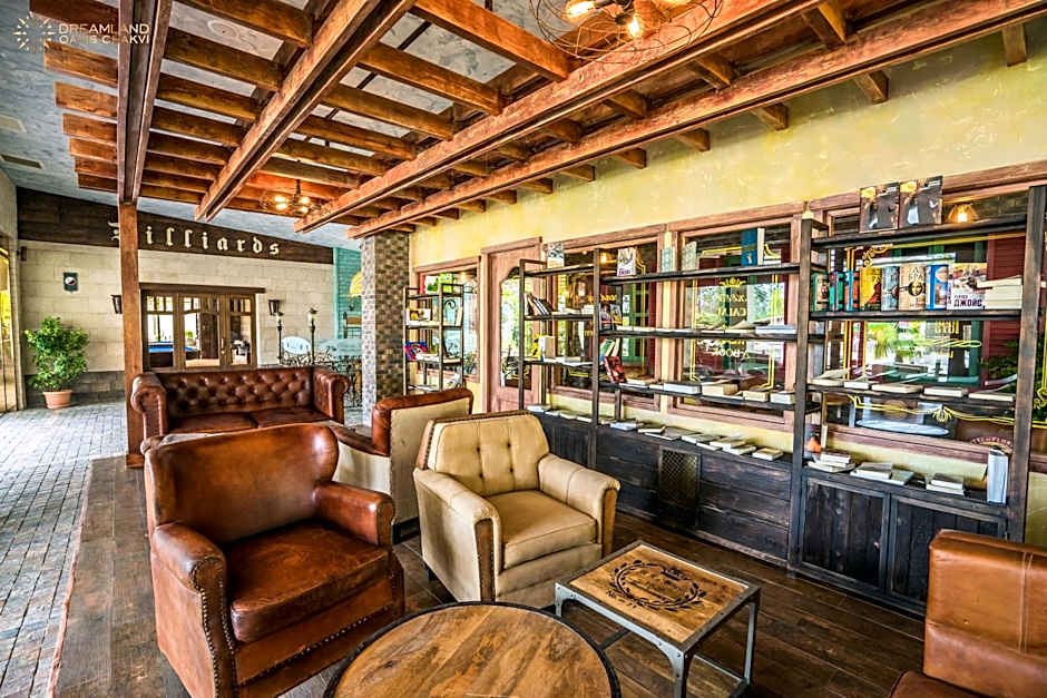 Dreamland Oasis Aparthotel