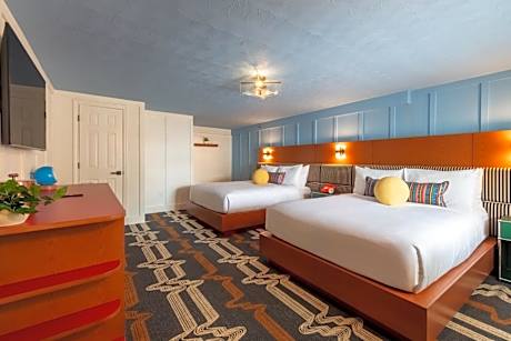 Queen Room with Two Queen Beds - Main Building