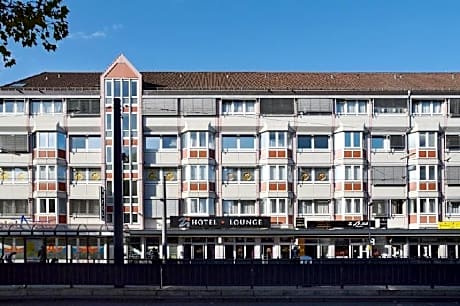 1 King Bed, Courtyard Junior Suite, Non-Smoking