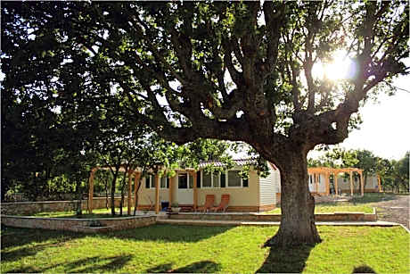 Micanovi Dvori Mobile Home Village Zrmanja