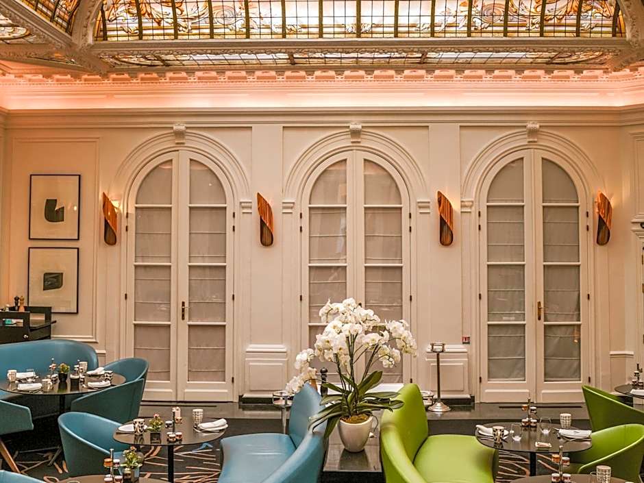 Hôtel Vernet Champs Elysées Paris