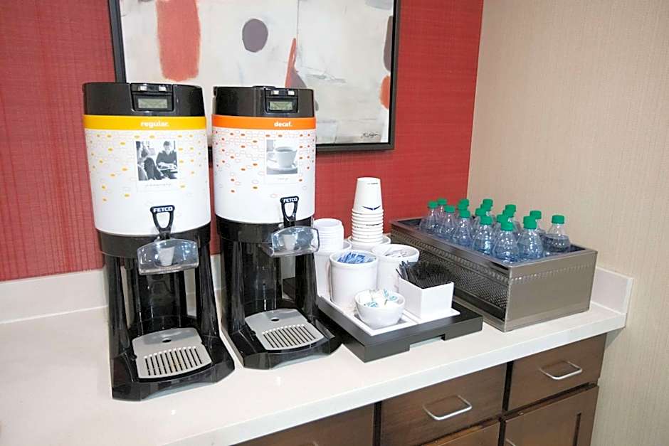 Hampton Inn By Hilton Toledo Oregon