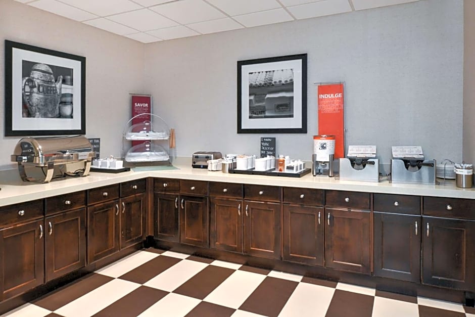Hampton Inn By Hilton & Suites Denver-Speer Boulevard