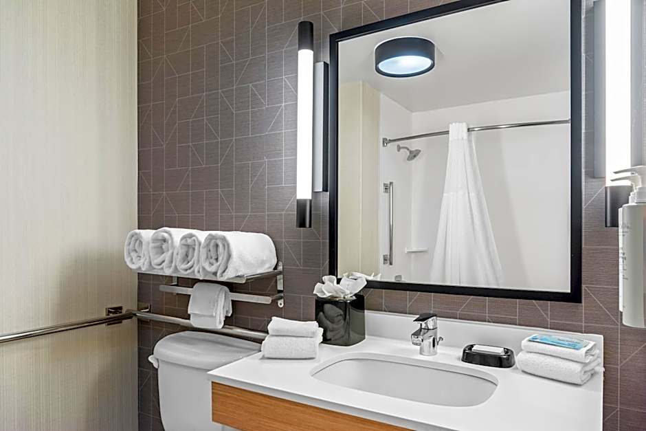 Spark by Hilton Bardstown