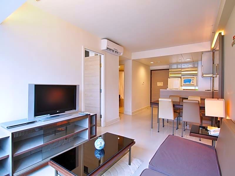 Kowloon Harbourfront Hotel