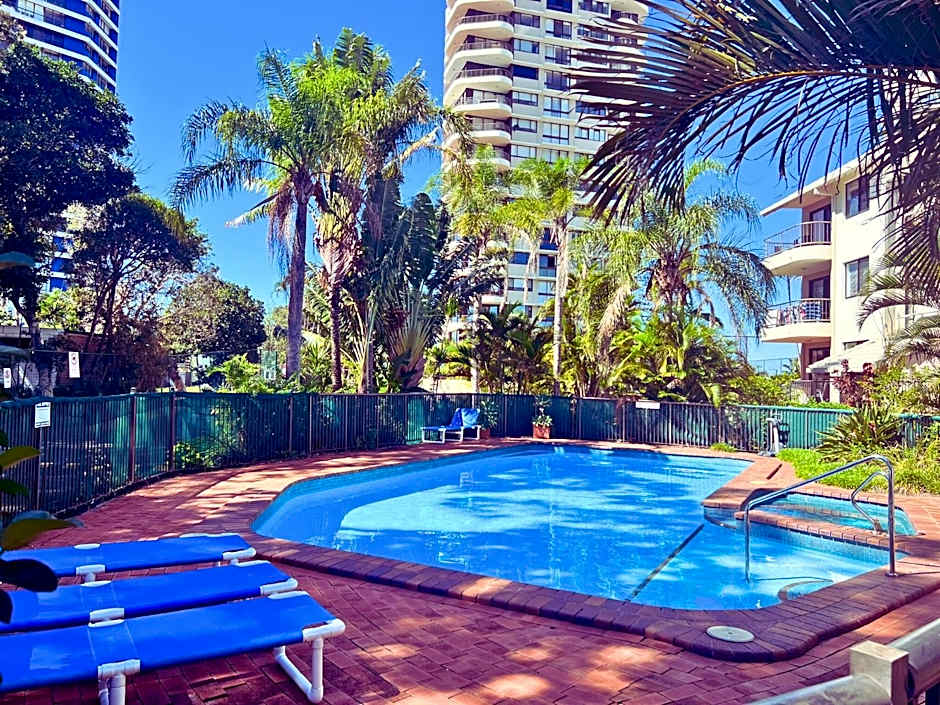 Broadwater Shores Waterfront Apartments