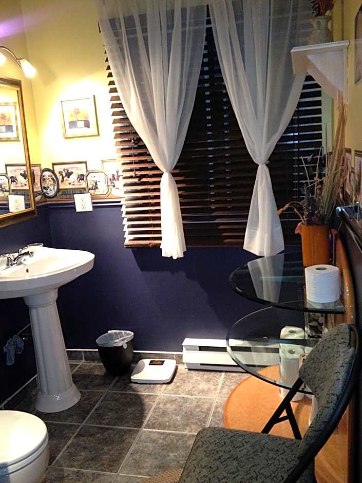 Repos & Manna Downtown Montréal