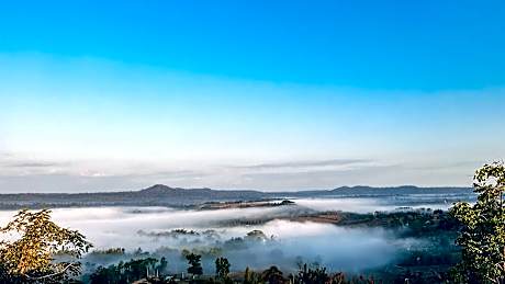 บ้านไร่จันทร์เจริญเขาค้อ/Baanraichanjarernkhaokho