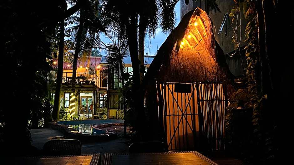 Hotel B&B by Playa del Karma