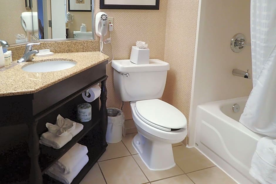 Comfort Inn & Suites Mt. Holly - Westampton