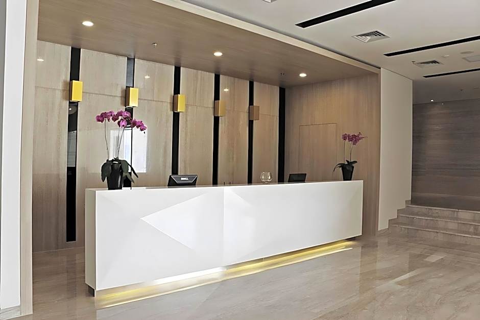 Hotel Santika Mega City - Bekasi