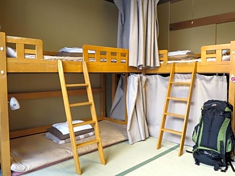 Bed in 4-Bed Mixed Dormitory Room (Adult Only)