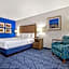 La Quinta Inn & Suites by Wyndham NE Long Beach/Cypress