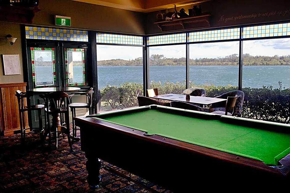 Harrington River Lodge