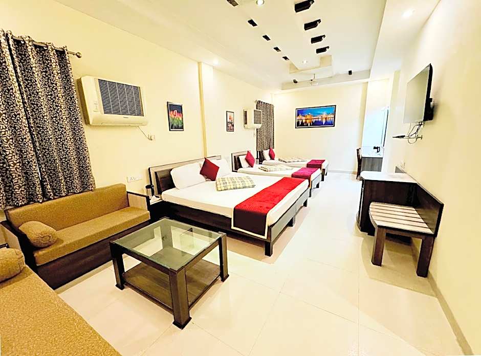 Hotel Sarovar Regency