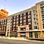 Holiday Inn Express & Suites - Lincoln Downtown By IHG