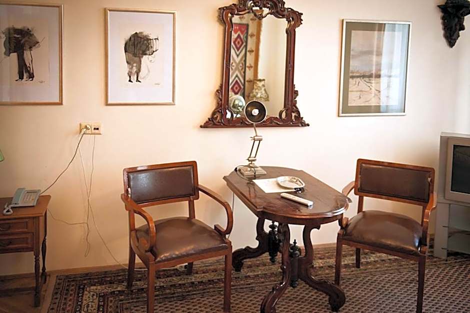 Hotel Alef