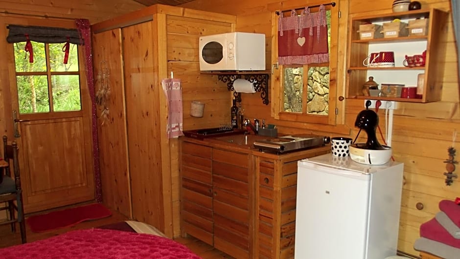 Au Cabanon Chez Nath - chbre d'hôtes