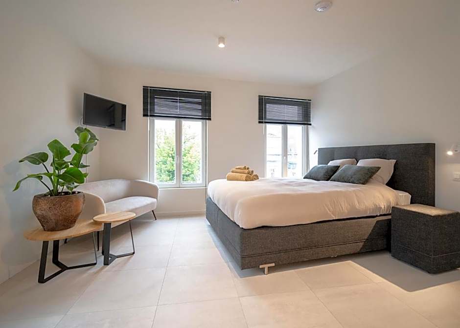 Mavue kamer met terras