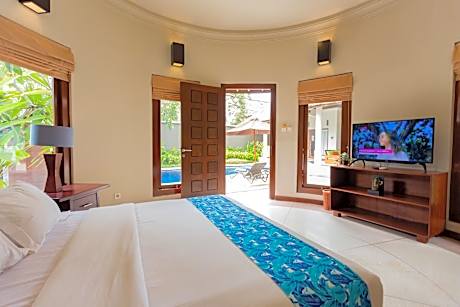 Three-Bedroom Villa with Private Pool and Garden
