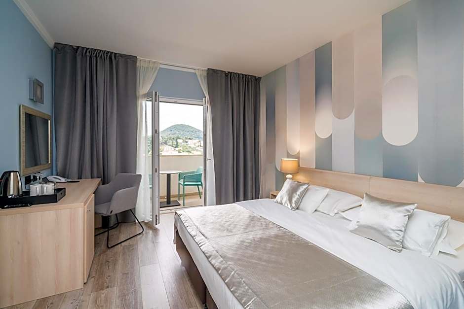 Berkeley Hotel & Day Spa