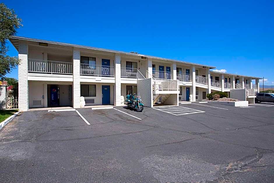 Motel 6 Kingman West