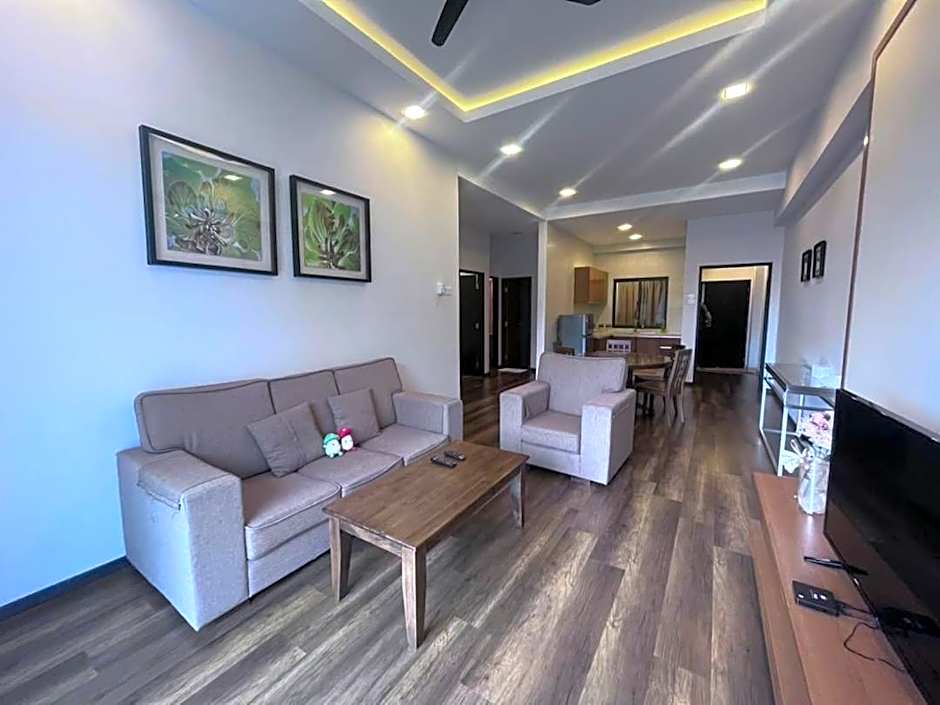 High Level Floor -- The Retreat Mountain & Sunrise view, Hilltop Hotel Apartment in Cameron Highlands