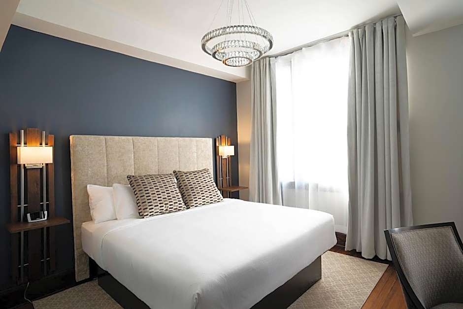 The Esquire Hotel Downtown Gastonia, an Ascend Collection Hotel