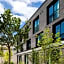 Deskopolitan House