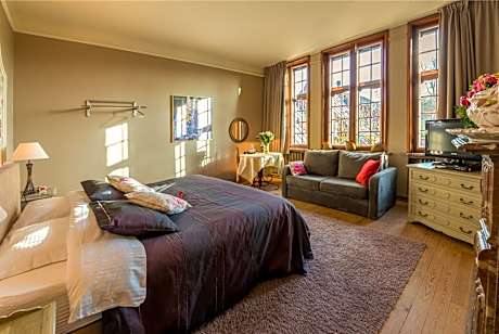 Suite with Garden View