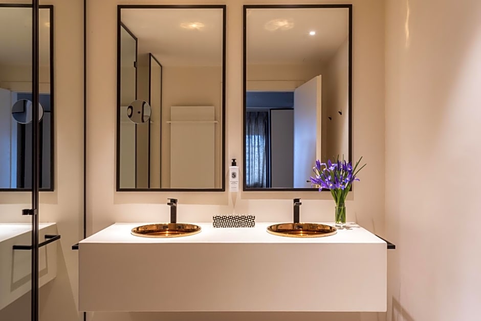 Hotel Palazzo Durazzo Suites