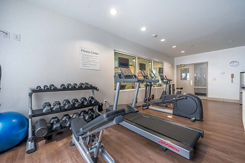 Holiday Inn Express Hotel & Suites Lagrange I-85 By IHG