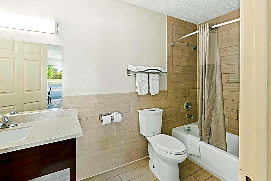 Americas Best Value Inn & Suites Mt. Pleasant