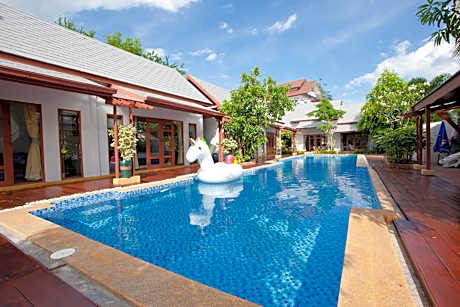Ardea Resort Pool Villa