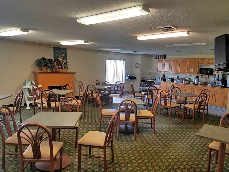 Syracuse Inn and Suites