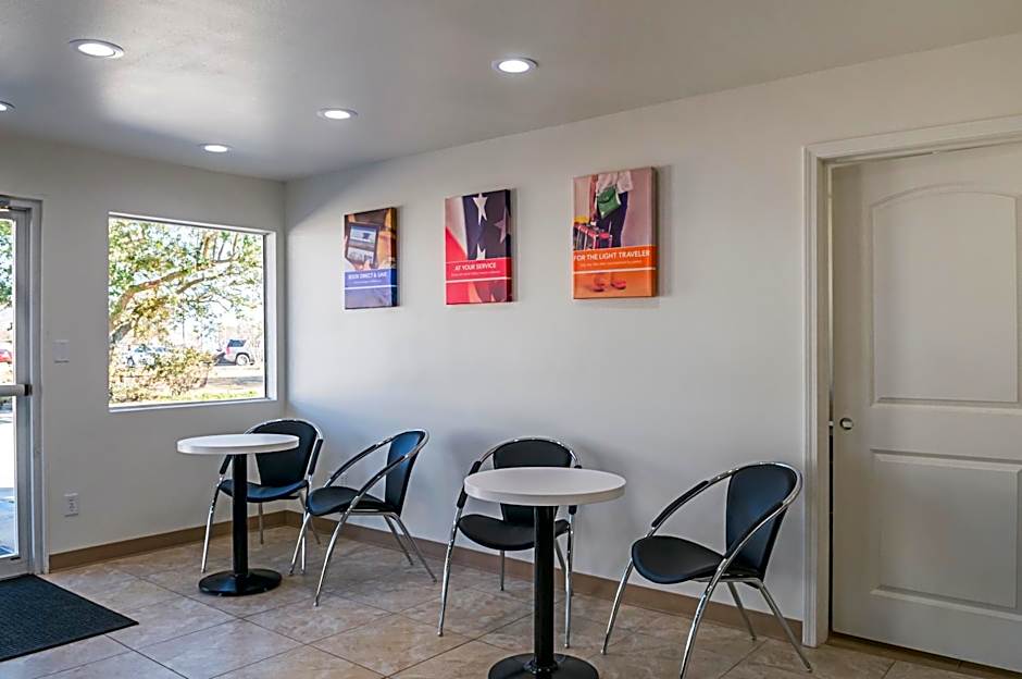 Motel 6-Bay Saint Louis, MS