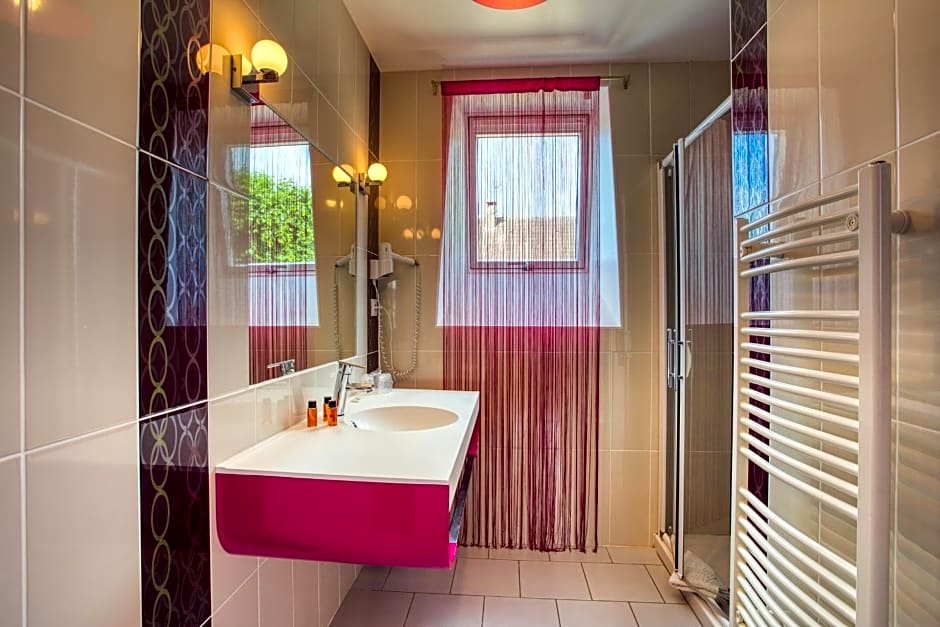 Hôtel A Jayac - Logis Hotels