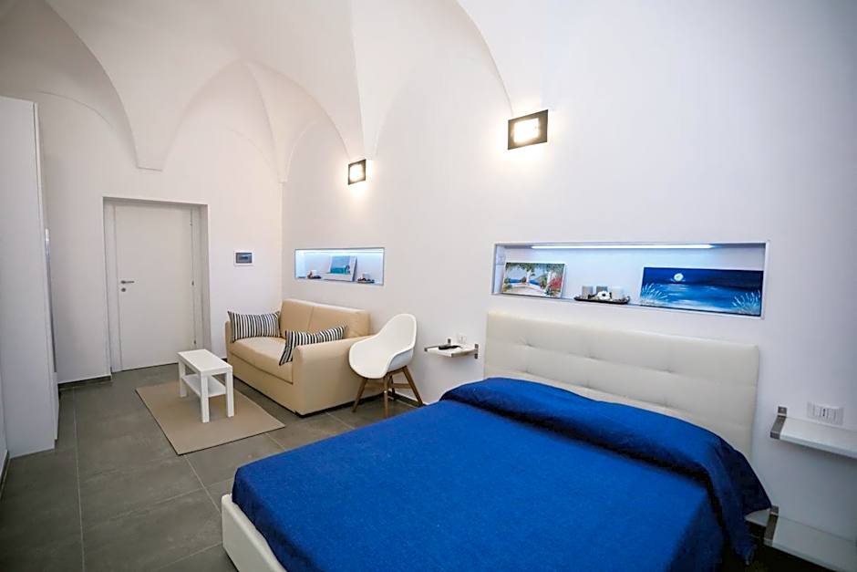 IL VIAGGIATORE VIA INDIPENDENZA 2