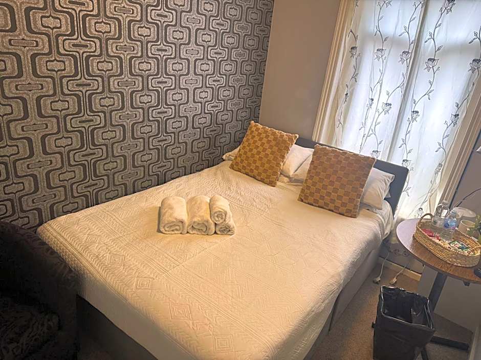 The Shores Hotel, Central Blackpool