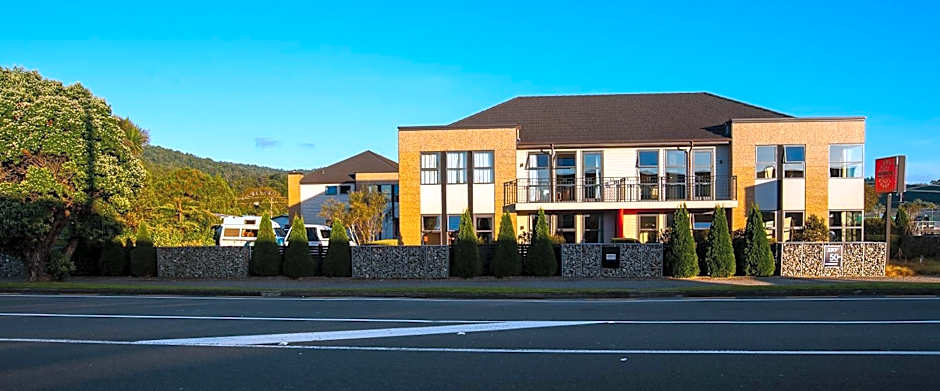 Coleraine Suites & Apartments