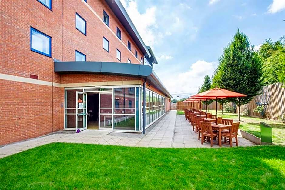 Premier Inn Banbury - M40 J11