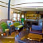 Iza Kamakura Guest House And Bar