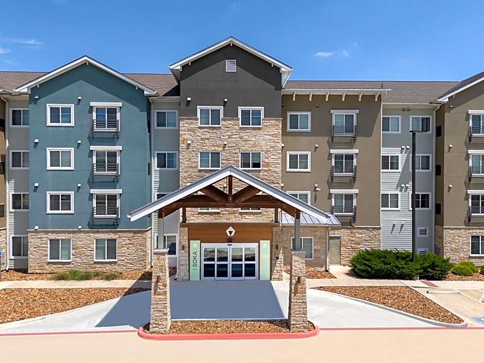 Soka Suites Dallas - Las Colinas