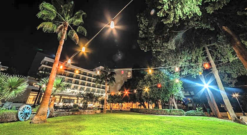 Pia Bella Hotel