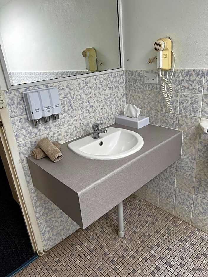 Y Motels Gympie
