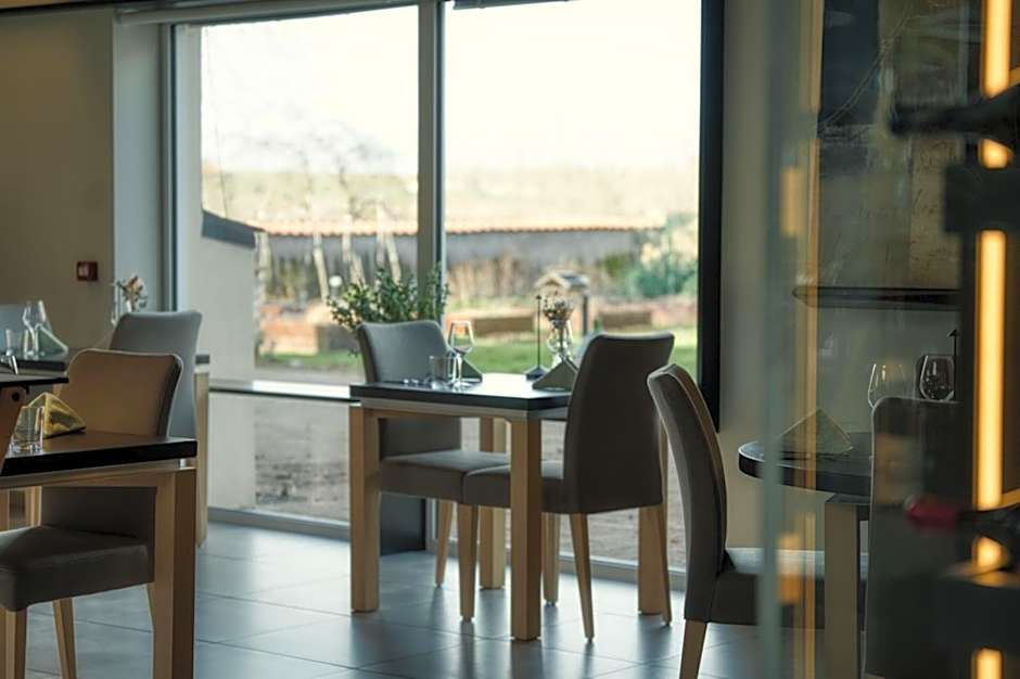 Logis Restaurant & Hôtel À la 12