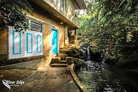 River Edge Eco Resort